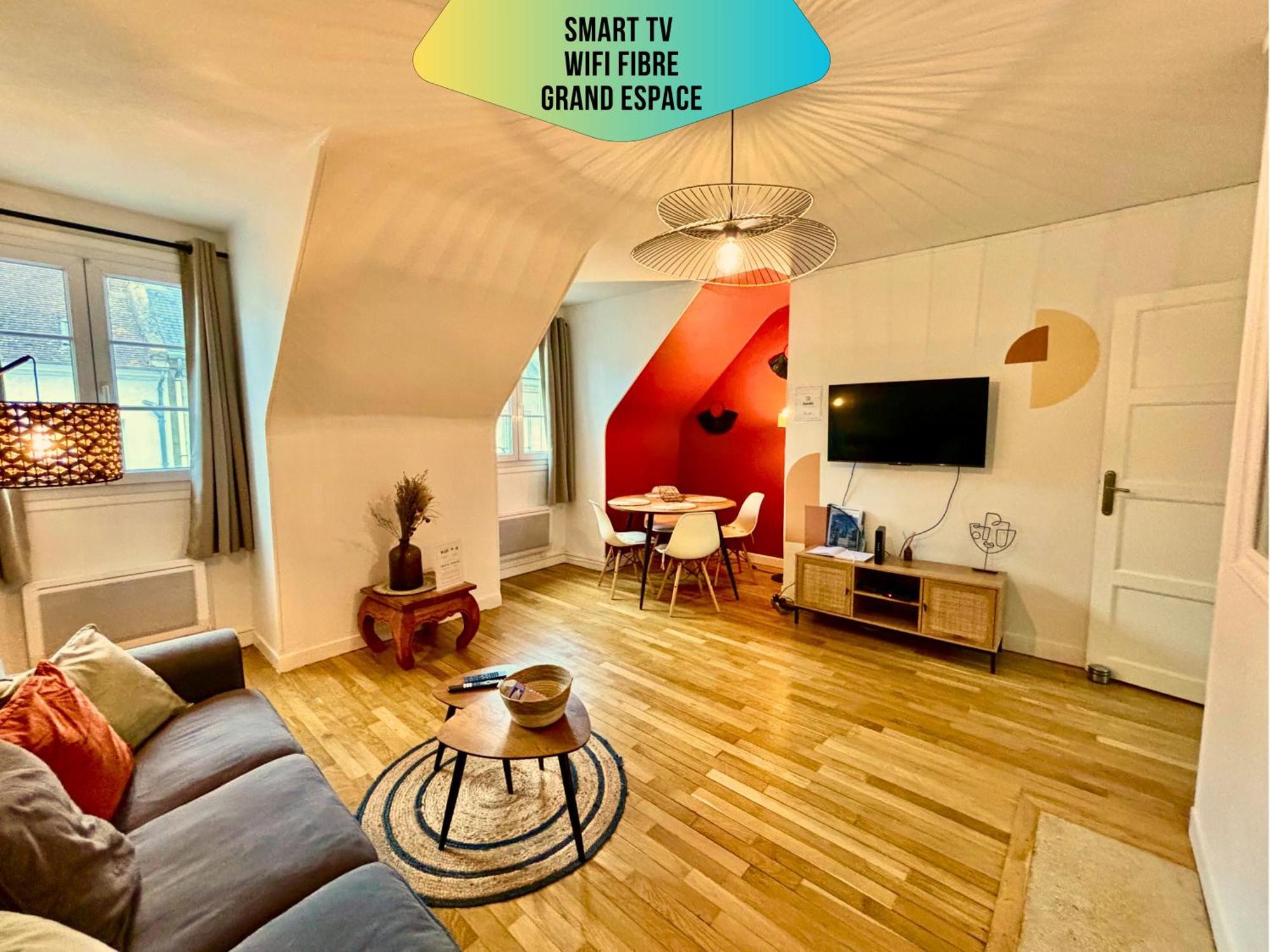 Le Corneille - Ideal Pros & Couples - Centre Historique - Chateau 5Min - Gare 10Min - Au Calme - Fibre كومبيينْيِ المظهر الخارجي الصورة